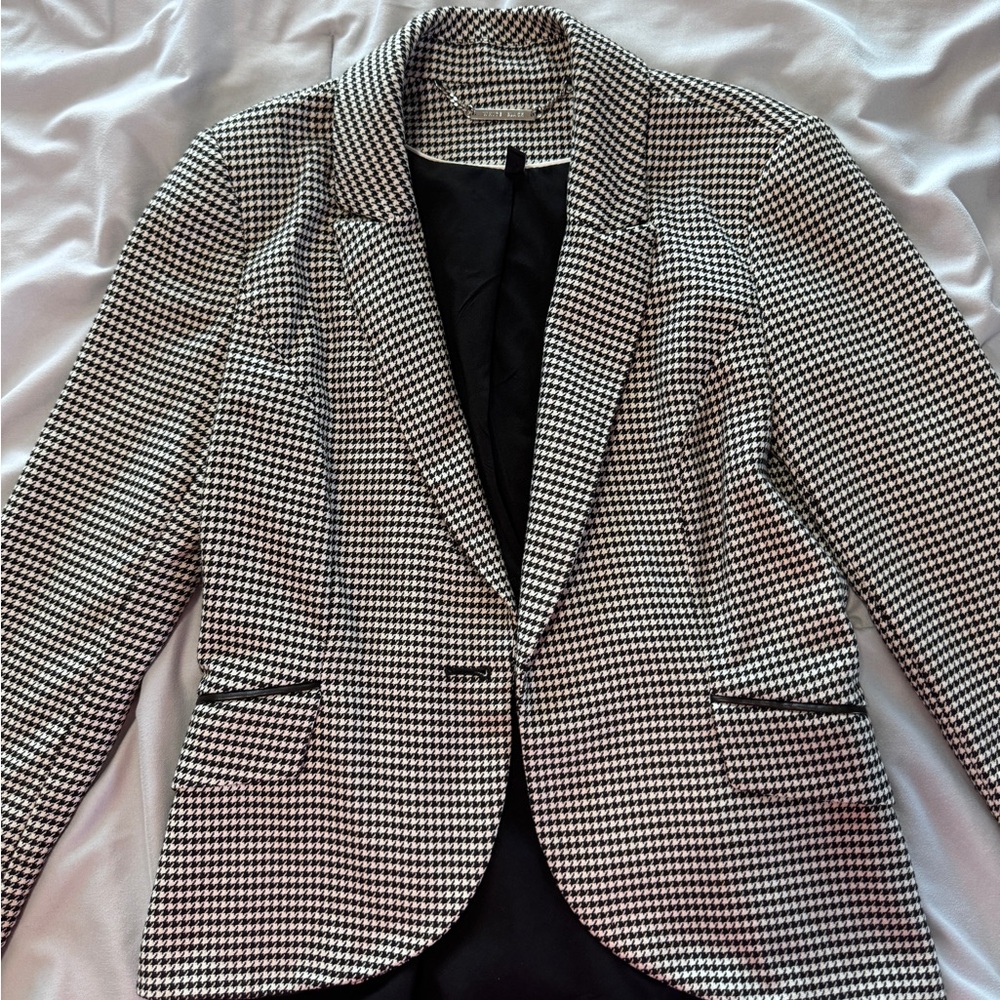 White House Black Market Houndstooth Blazer